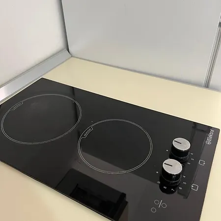 Ground Floor Comfort - Spacious & Modern Apartman *