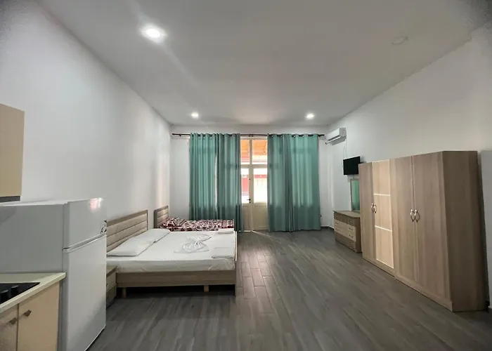 Ground Floor Comfort - Spacious & Modern *