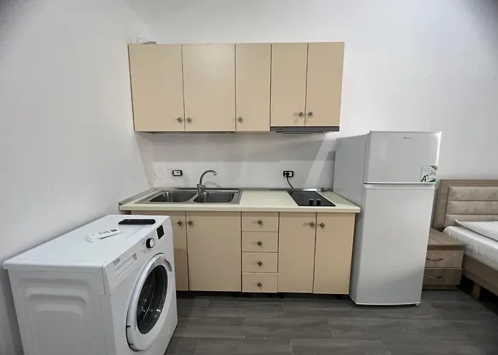 Ground Floor Comfort - Spacious & Modern * Orikum