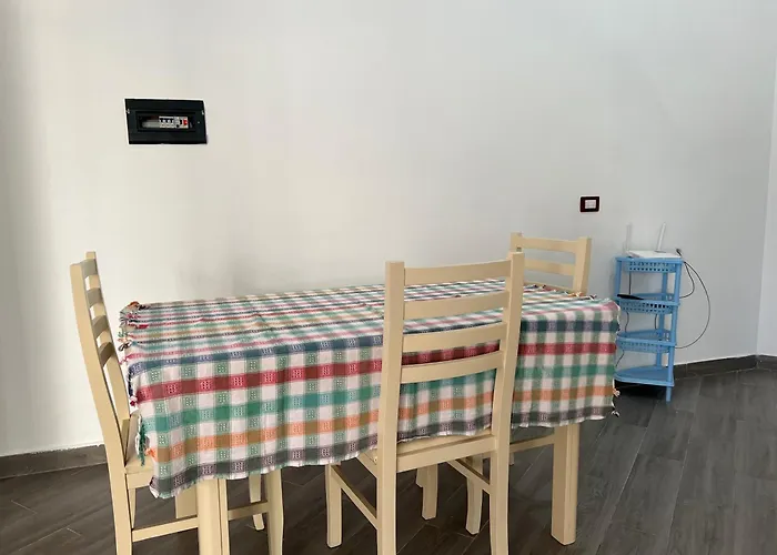 Ground Floor Comfort - Spacious & Modern *